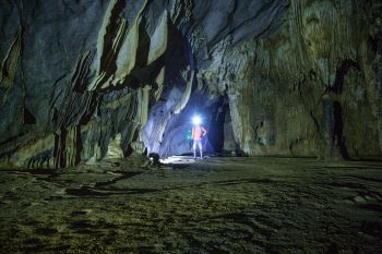 Tour khám phá hang Voi và thung lũng Ma Đa 1 Ngày